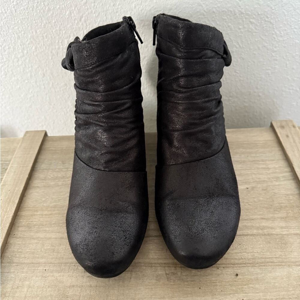 BareTraps Black Suede Ankle Booties with Slouchy Design